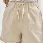 khaki-solid-color-drawstring-frayed-hem-pocketed-shorts-327.jpg
