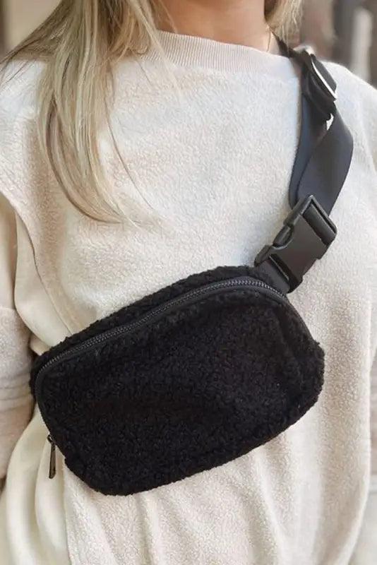 black-sherpa-adjustable-strap-crossbody-bag-435.jpg black-sherpa-adjustable-strap-crossbody-bag-435.jpg