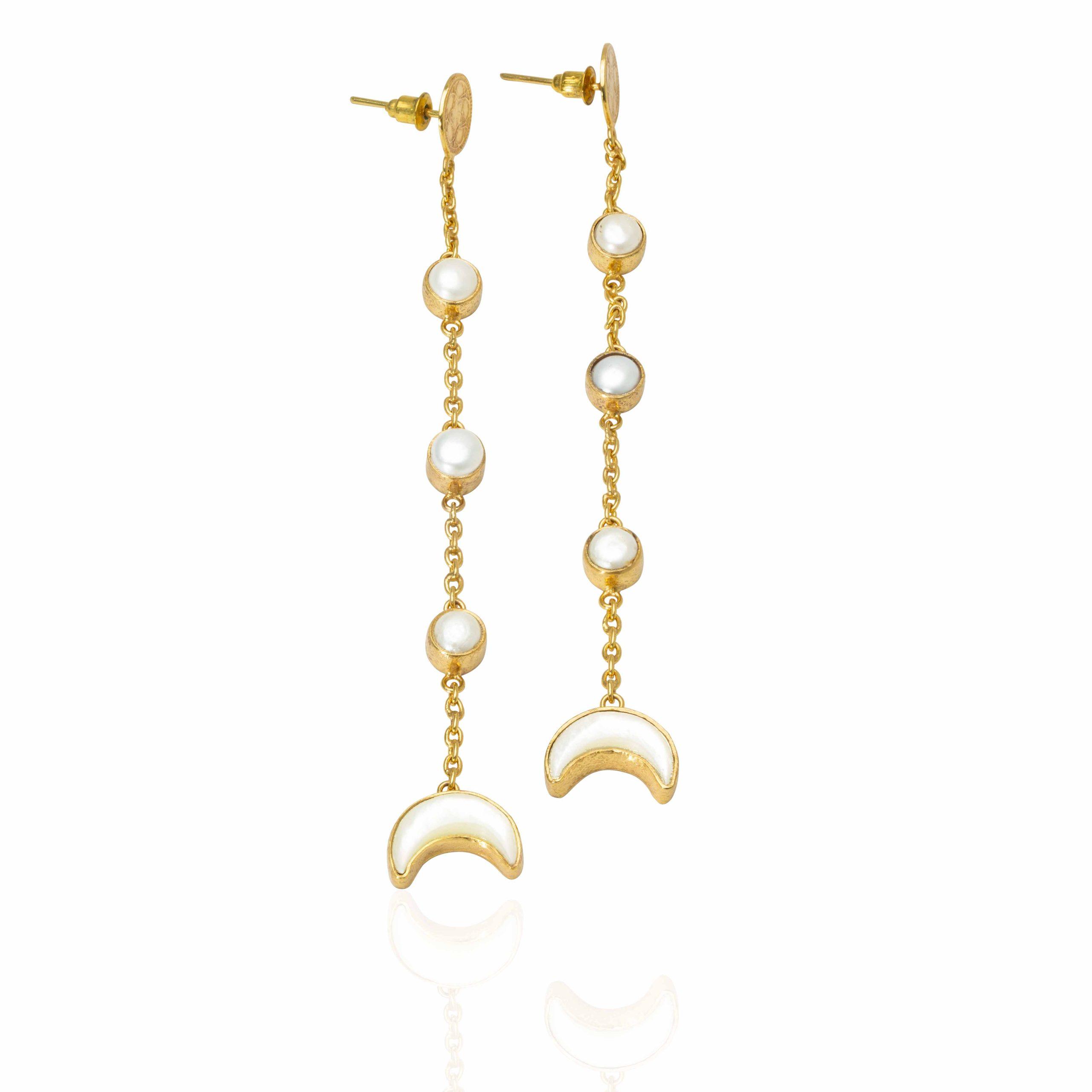 THE_LADY_OF_THE_SKY_EARING_DE111_Gold_A1-2.jpg THE_LADY_OF_THE_SKY_EARING_DE111_Gold_A1-2.jpg