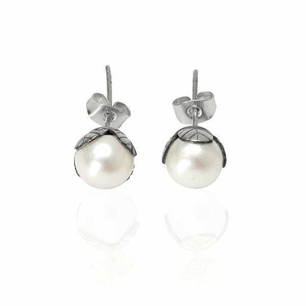 THE_SHAKTI_PEARL_STUDS_PF114_Silver_A1Full-3.jpg THE_SHAKTI_PEARL_STUDS_PF114_Silver_A1Full-3.jpg