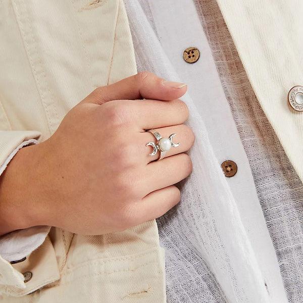 TheDIOSARingb-1.jpg TheDIOSARingb-1.jpg