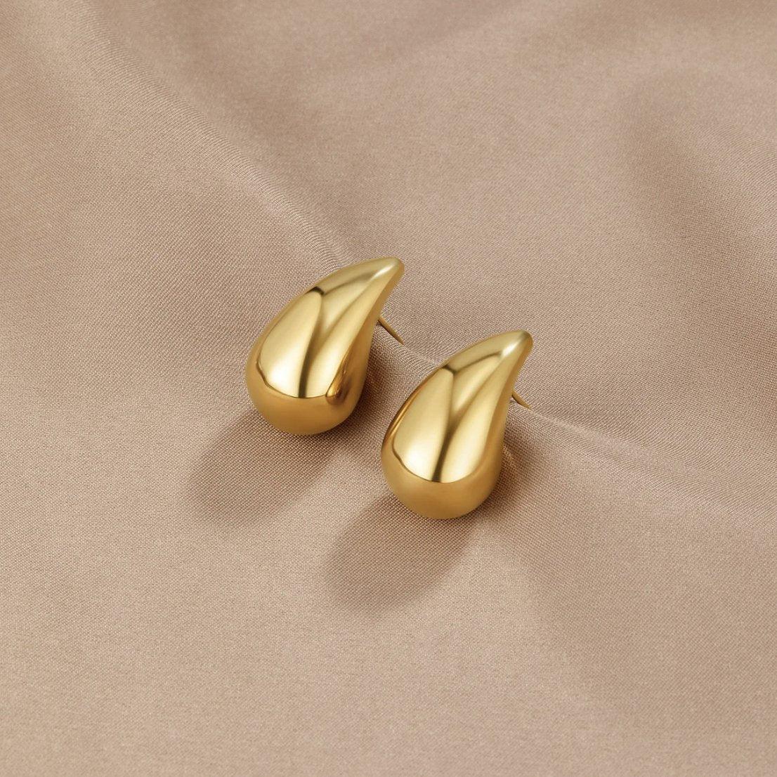 gold-teardrop-earrings-116283_3fbf1c93-bba0-4c71-ad1b-04b84f3cae29-1.jpg gold-teardrop-earrings-116283_3fbf1c93-bba0-4c71-ad1b-04b84f3cae29-1.jpg