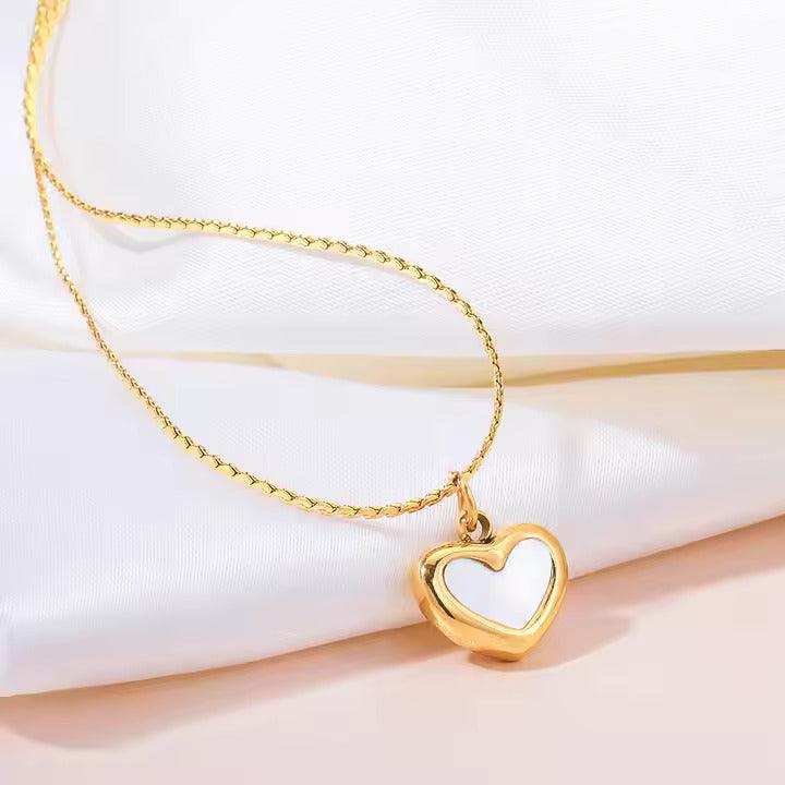 sori_style_gold_mother_or_pearl_heart_pendant_necklace-1.jpg