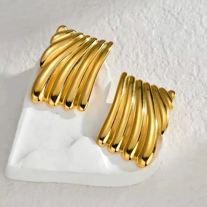 sori_style_gold_wave_earring_girl-1.jpg sori_style_gold_wave_earring_girl-1.jpg