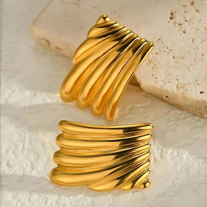 sori_style_gold_wave_earring_india-1.jpg sori_style_gold_wave_earring_india-1.jpg