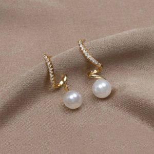 tamara-pearl-wave-earrings-950394_3124a211-fd4f-4069-bebb-b4e2bf002713.jpg