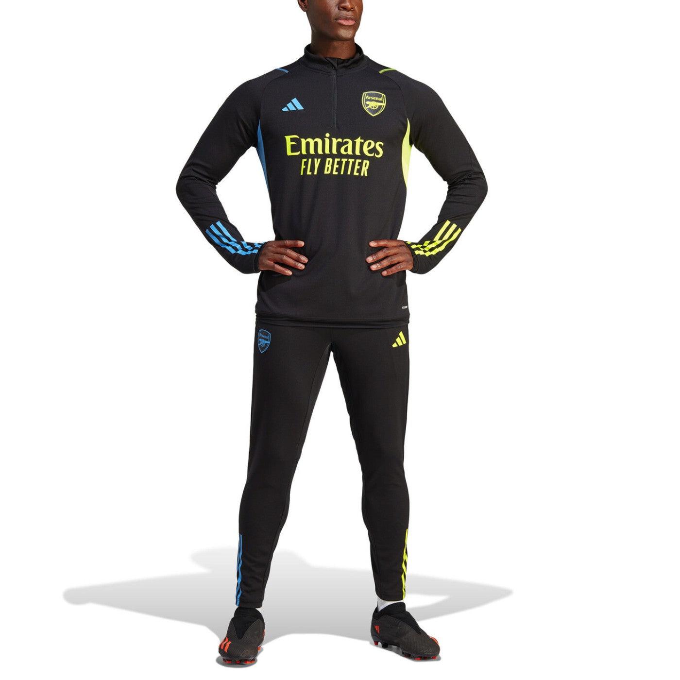 adidas-2023-24-arsenal-football-tracksuit-set-model-front-posing-1.jpg adidas-2023-24-arsenal-football-tracksuit-set-model-front-posing-1.jpg