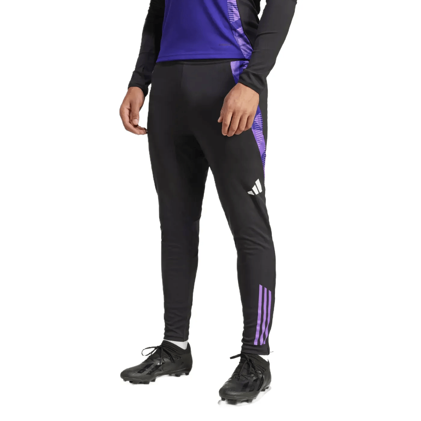 adidas-germany-training-suit-2024-model-wearing-black-pants-purple-stripes-1.png adidas-germany-training-suit-2024-model-wearing-black-pants-purple-stripes-1.png