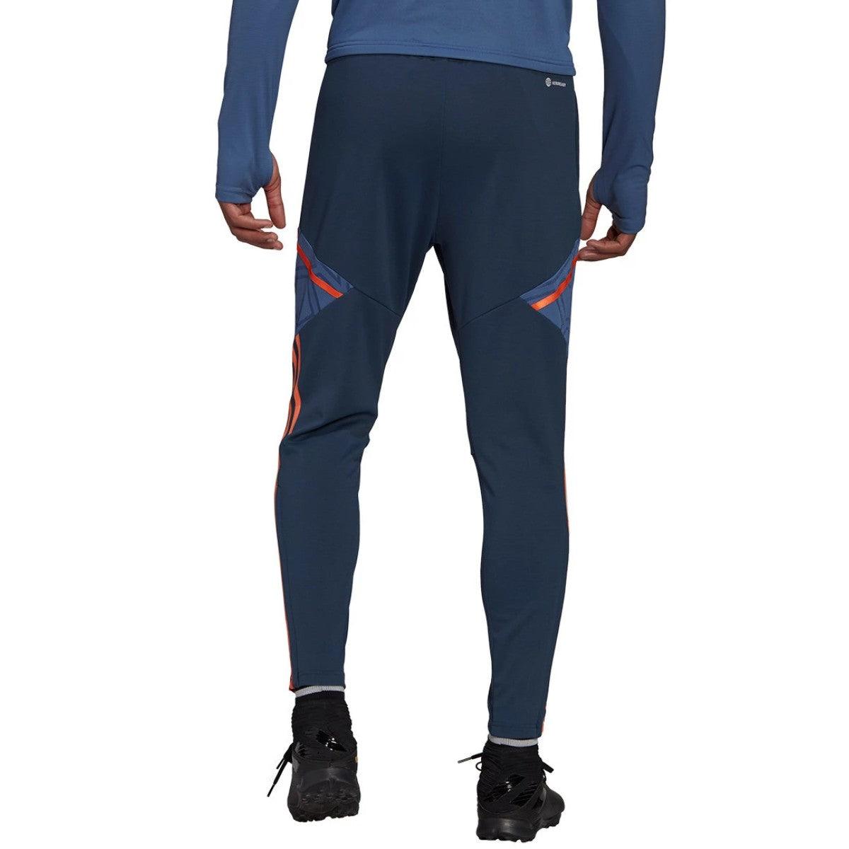 adidas-manchester-united-hooded-tracksuit-back-view-1.jpg adidas-manchester-united-hooded-tracksuit-back-view-1.jpg