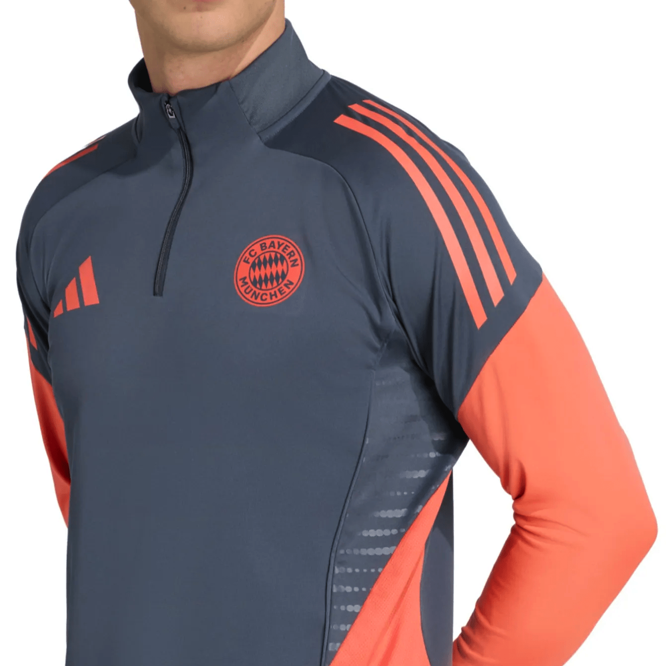 bayern-munich-grey-training-tracksuit-2025-close-up-chest-logos-1.png bayern-munich-grey-training-tracksuit-2025-close-up-chest-logos-1.png