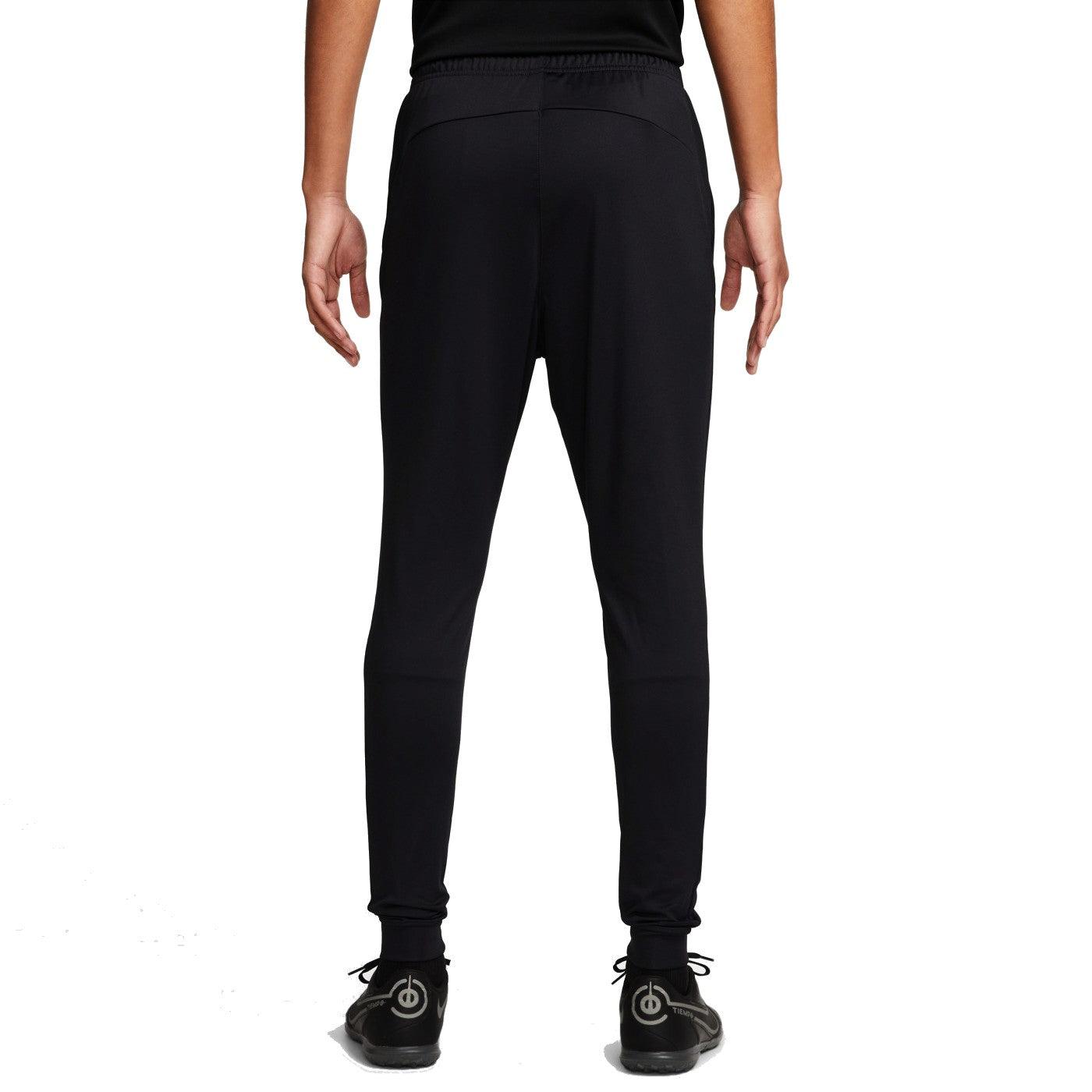 chelsea-fc-training-tracksuit-2023-2024-black-pants-back-view-1.jpg chelsea-fc-training-tracksuit-2023-2024-black-pants-back-view-1.jpg