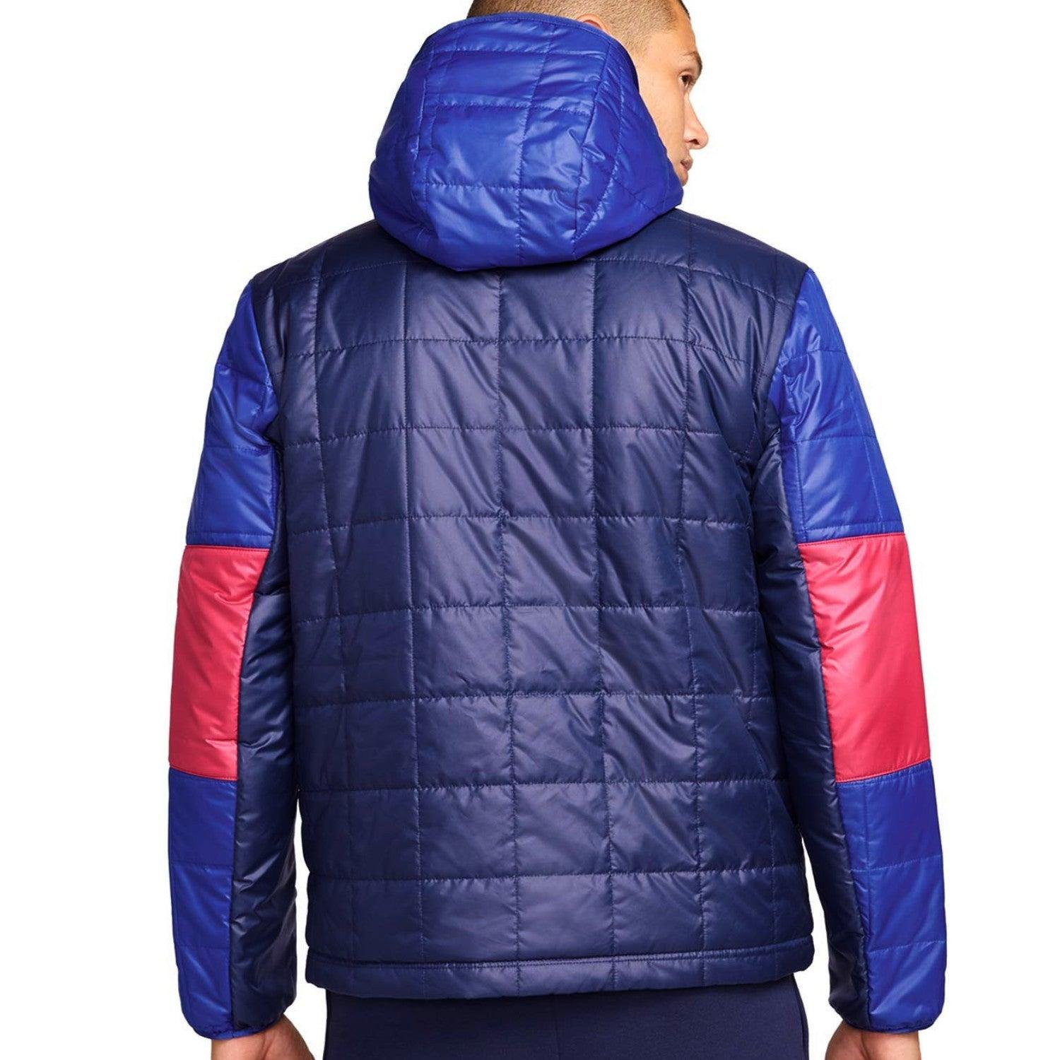 fc_barca_fcb_barcelone_barcelona_nike_bomber_jacket_jacke_trainingsjacke_2021_2022_padded_light_down_bench_doudoune_entrainement_veste_blau-bleu_trainingsjacke-1.jpg