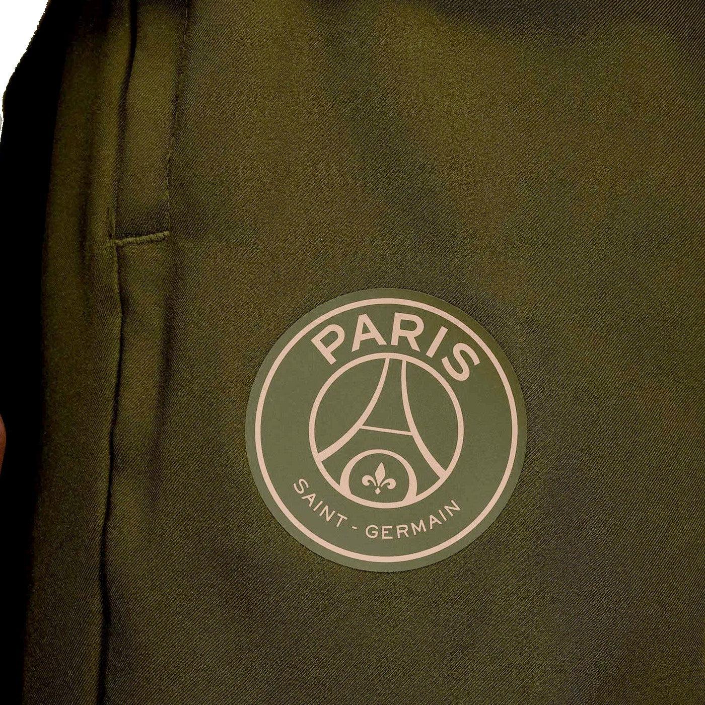 jordan-psg-green-soccer-tracksuit-paris-psg-logo-closeup-1.jpg jordan-psg-green-soccer-tracksuit-paris-psg-logo-closeup-1.jpg