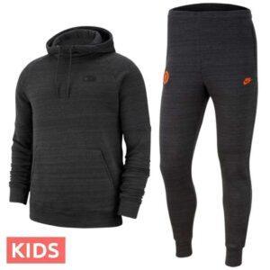 kids-chelsea-fc-ucl-casual-presentation-soccer-tracksuit-201920-nike_971.jpg