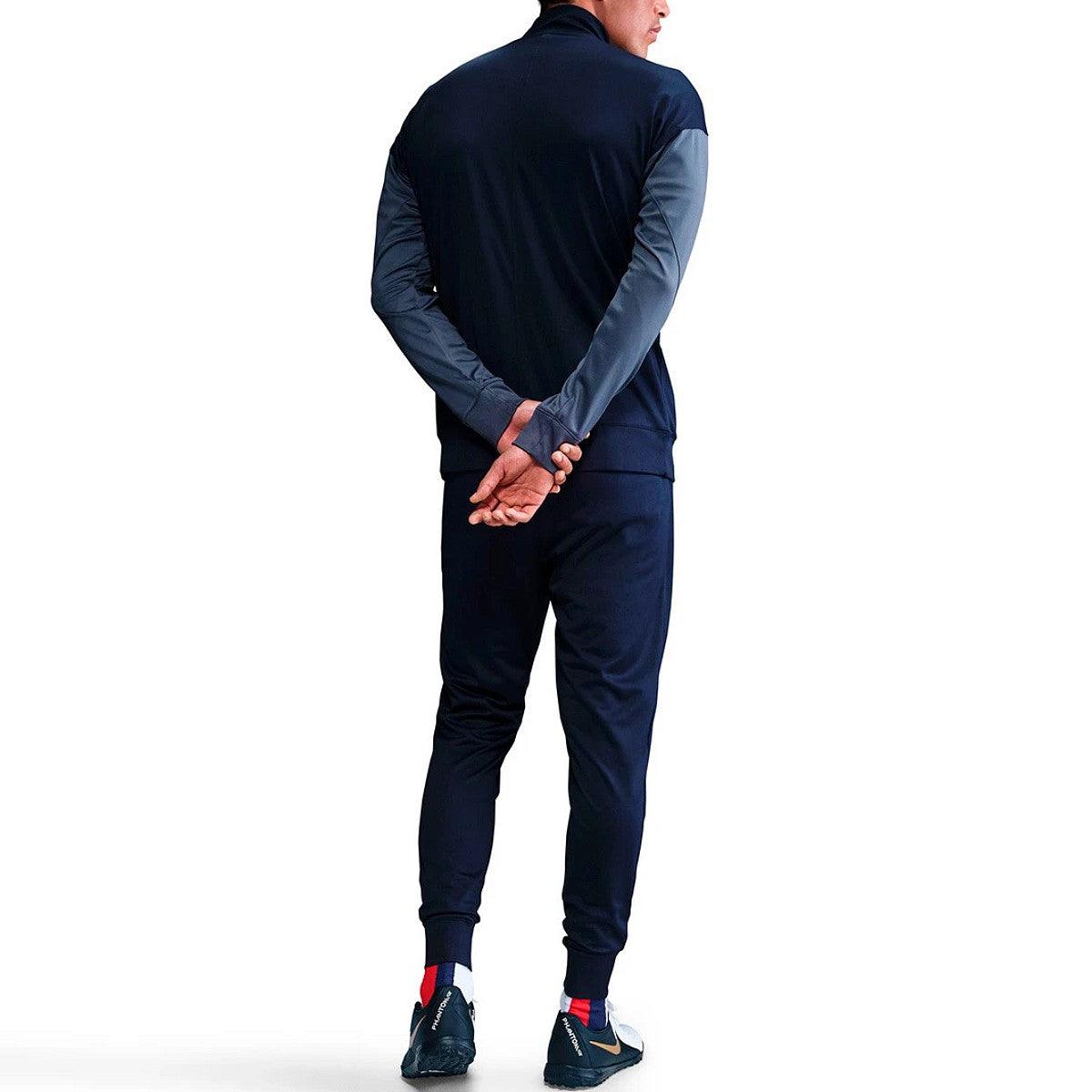 paris-saint-germain-2025-soccer-tracksuit-back-view-1.jpg paris-saint-germain-2025-soccer-tracksuit-back-view-1.jpg