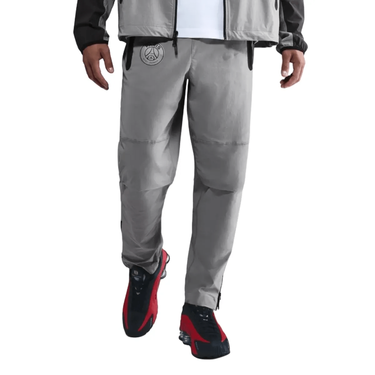 psg-paris-saint-germain-tech-woven-nike-2025-2026-presentation-suit-soccer-tracksuit-set-grey-trainingsanzug-grau-anzug-1.png psg-paris-saint-germain-tech-woven-nike-2025-2026-presentation-suit-soccer-tracksuit-set-grey-trainingsanzug-grau-anzug-1.png